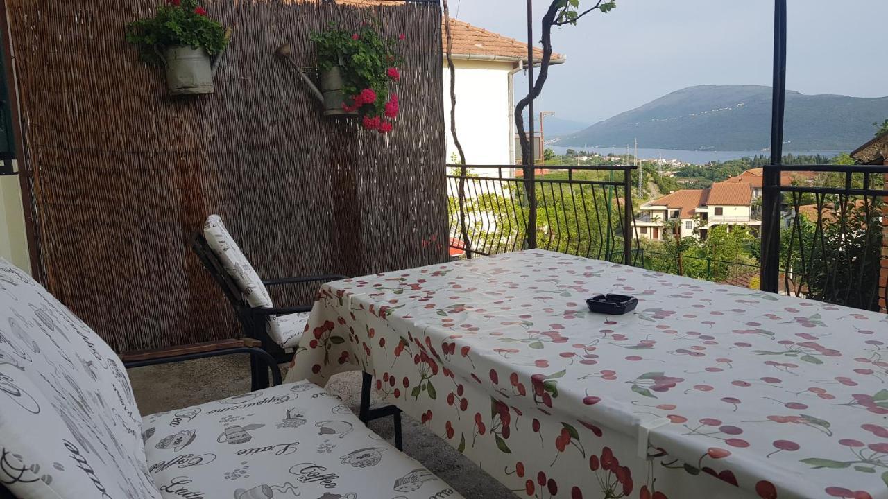 Apartment Lidija Херцег Нови Екстериор снимка